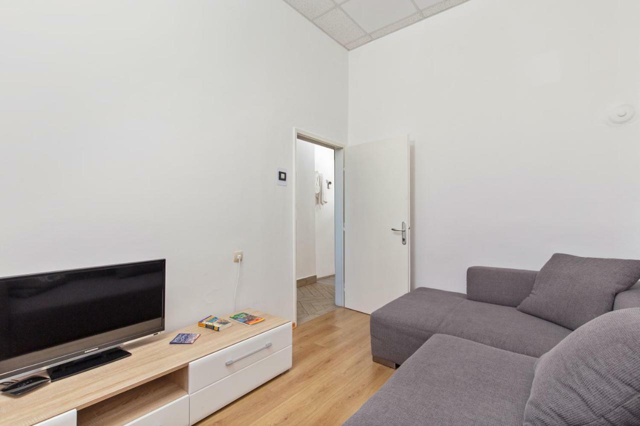 Apartment Mia Rijeka Buitenkant foto