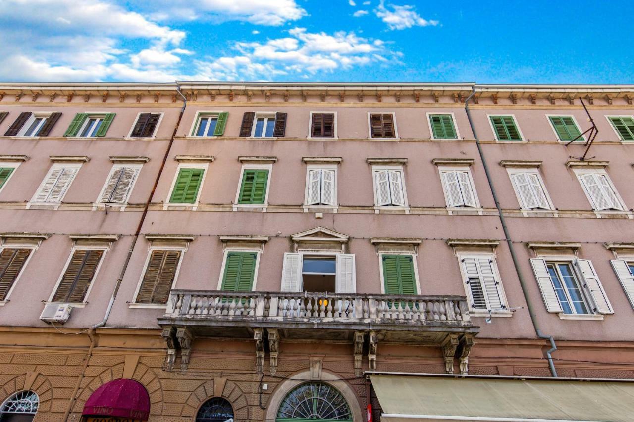Apartment Mia Rijeka Buitenkant foto